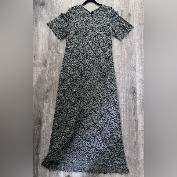Mother of the Bride/Groom gown. Size large. Worn once. Dark grey, fully lined - Picture 1 of 5